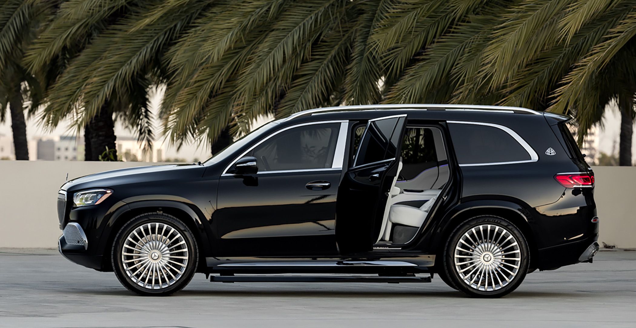 Luxury vehicle banner 1