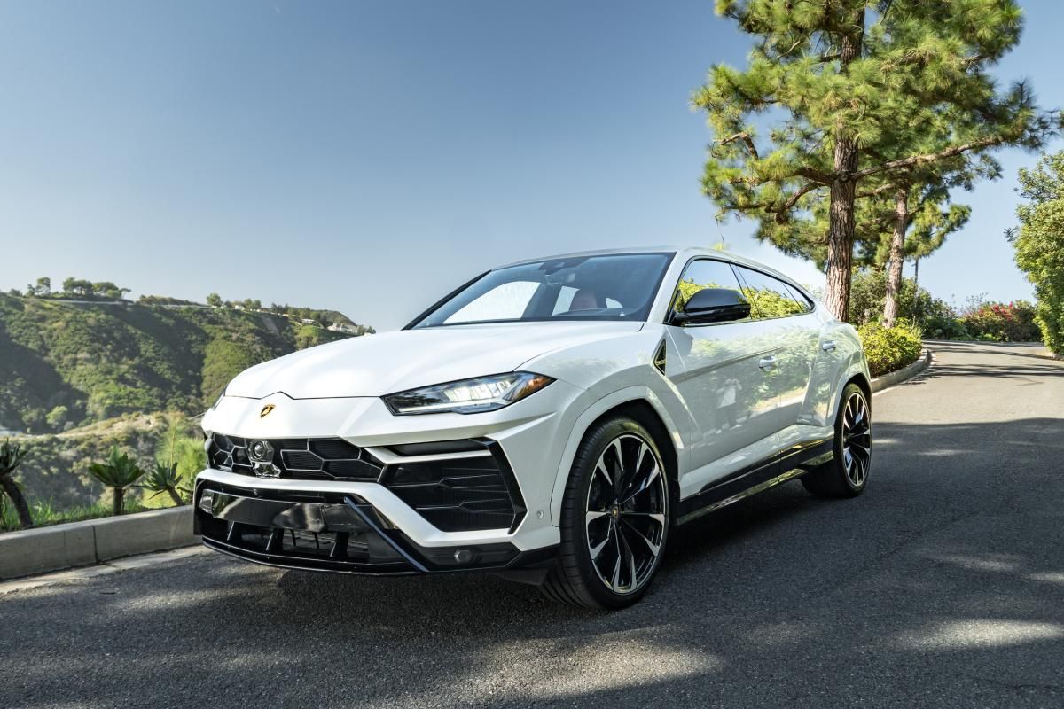 Lamborghini Urus — luxury car rental in Los Angeles | DrivePML